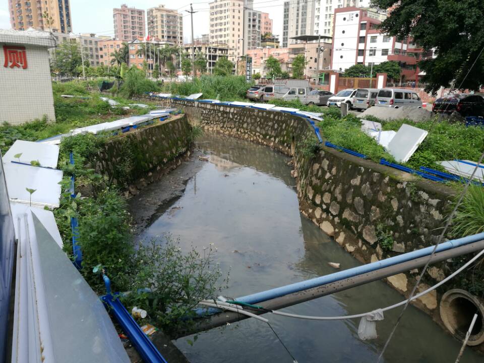 安裝活動圍墻現場(2).jpg